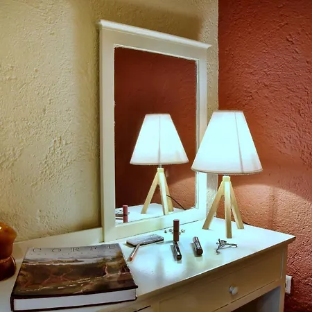 Boundos By The Daire *