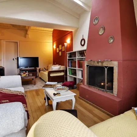 Boundos By The Mparmpati